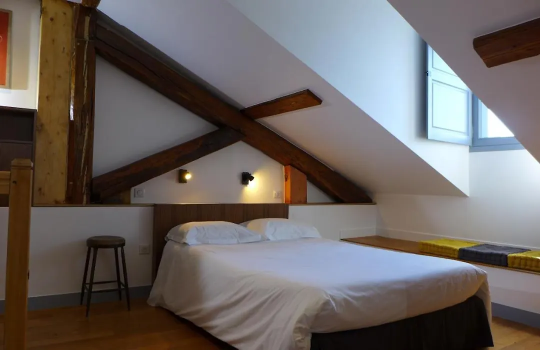 Les Versaillaises B&B-1